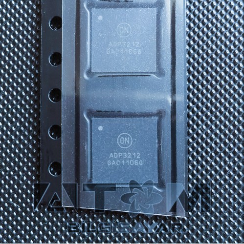 ADP3212 IC